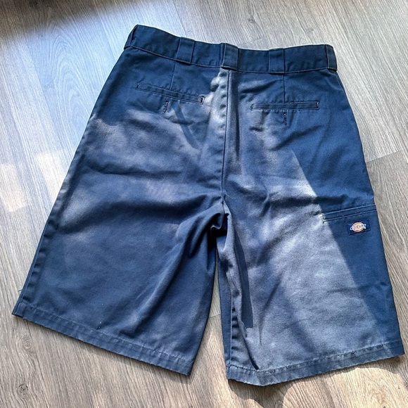 Dickies  Shorts - Picture 2 of 7